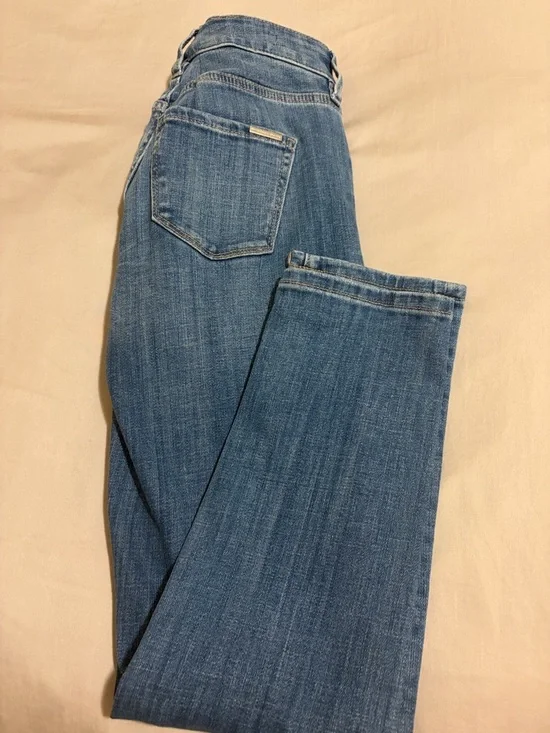 White House Black Market Blue Mid-Rise Girlfriend Ankle Jeans - Picture 1 of 7
